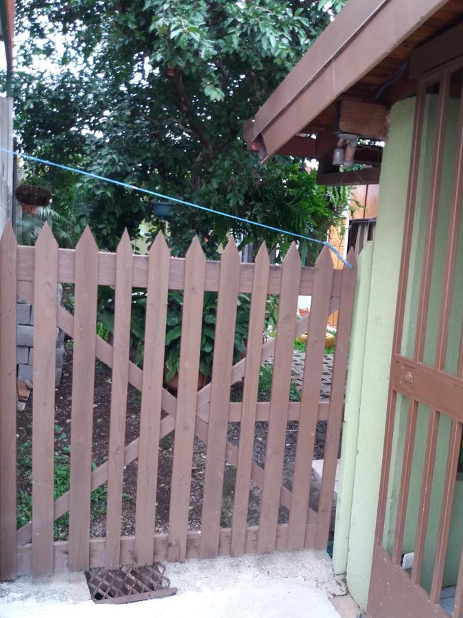 San Antonio De BelenLaurel House公寓 外观 照片