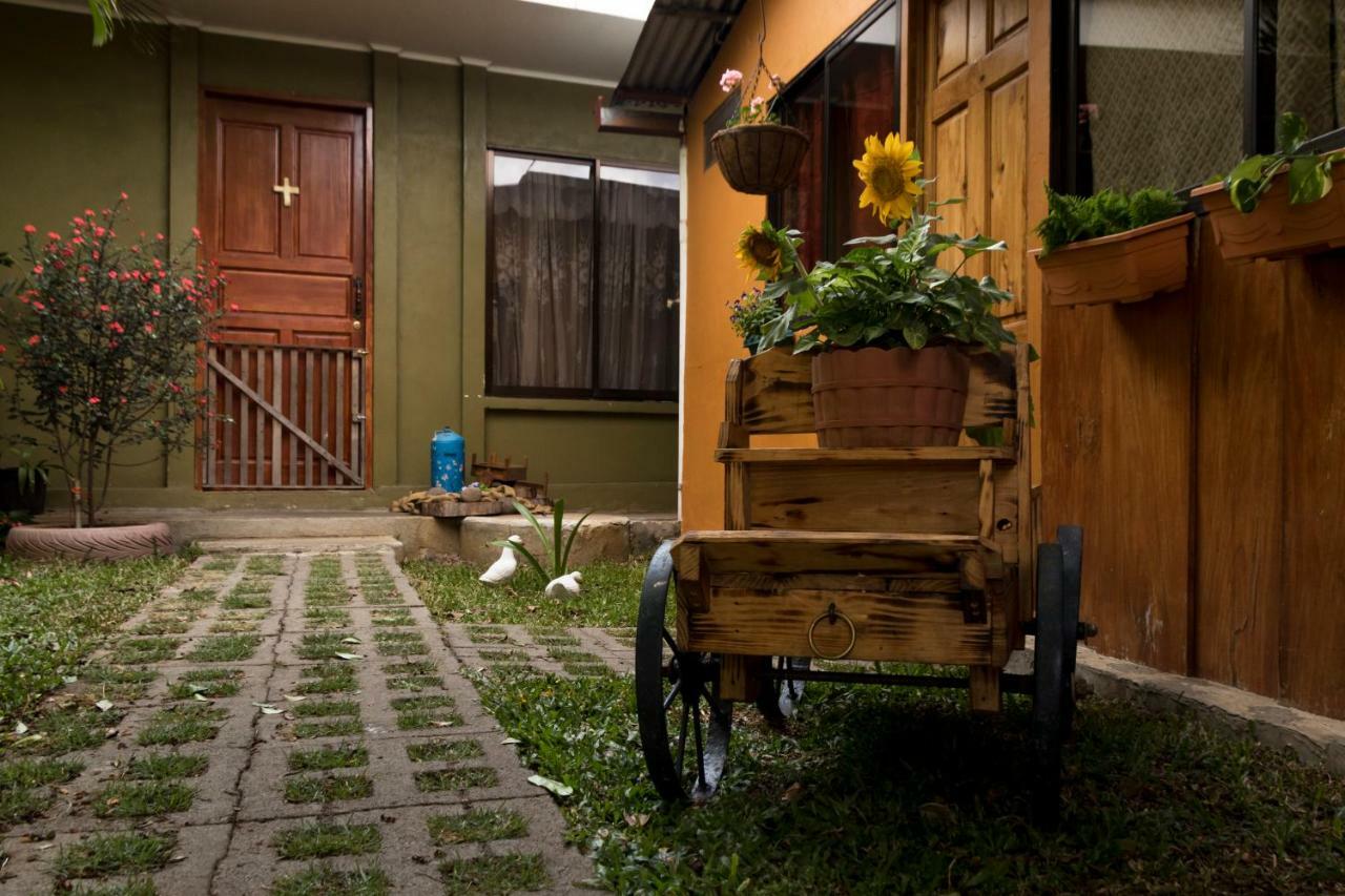 San Antonio De BelenLaurel House公寓 外观 照片